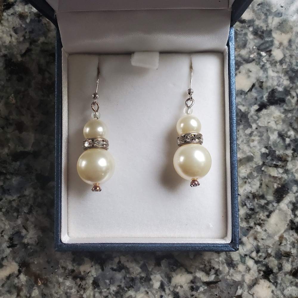 Swarovski Elements Pearl Dangle Earrings